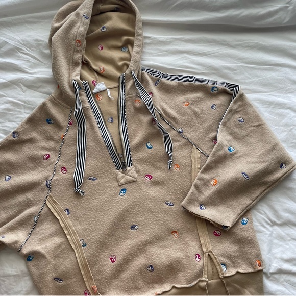 Urban Outfitters - Hattie Fleece Tan Ying Yang Graphic Quarter Zip Hoodie XS/S - Picture 4 of 8